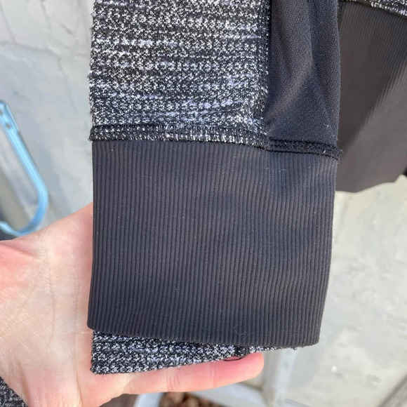 Lululemon Daily Practice Jacket, size 4 - Picture 12 of 13